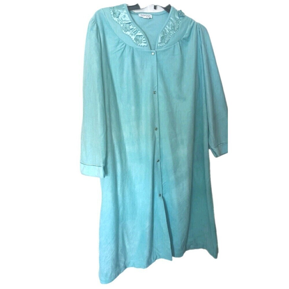 Vintage Marcia Stuart Robe Size XL Blue Snap Close Embroidered Granny Cottagcore